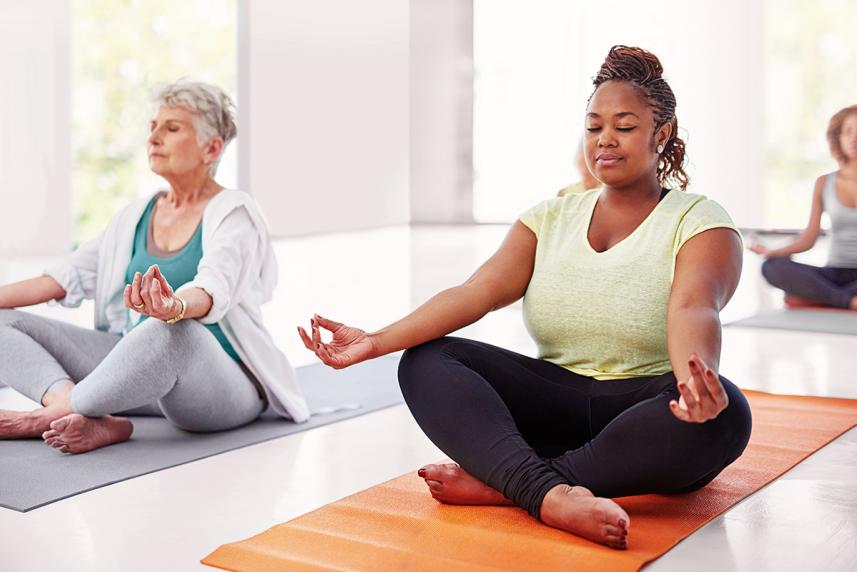 People meditating to improve mental health 