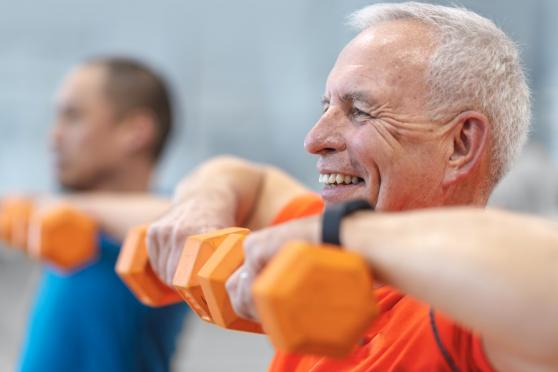 People doing dumbell exercises in pulmonary rehab